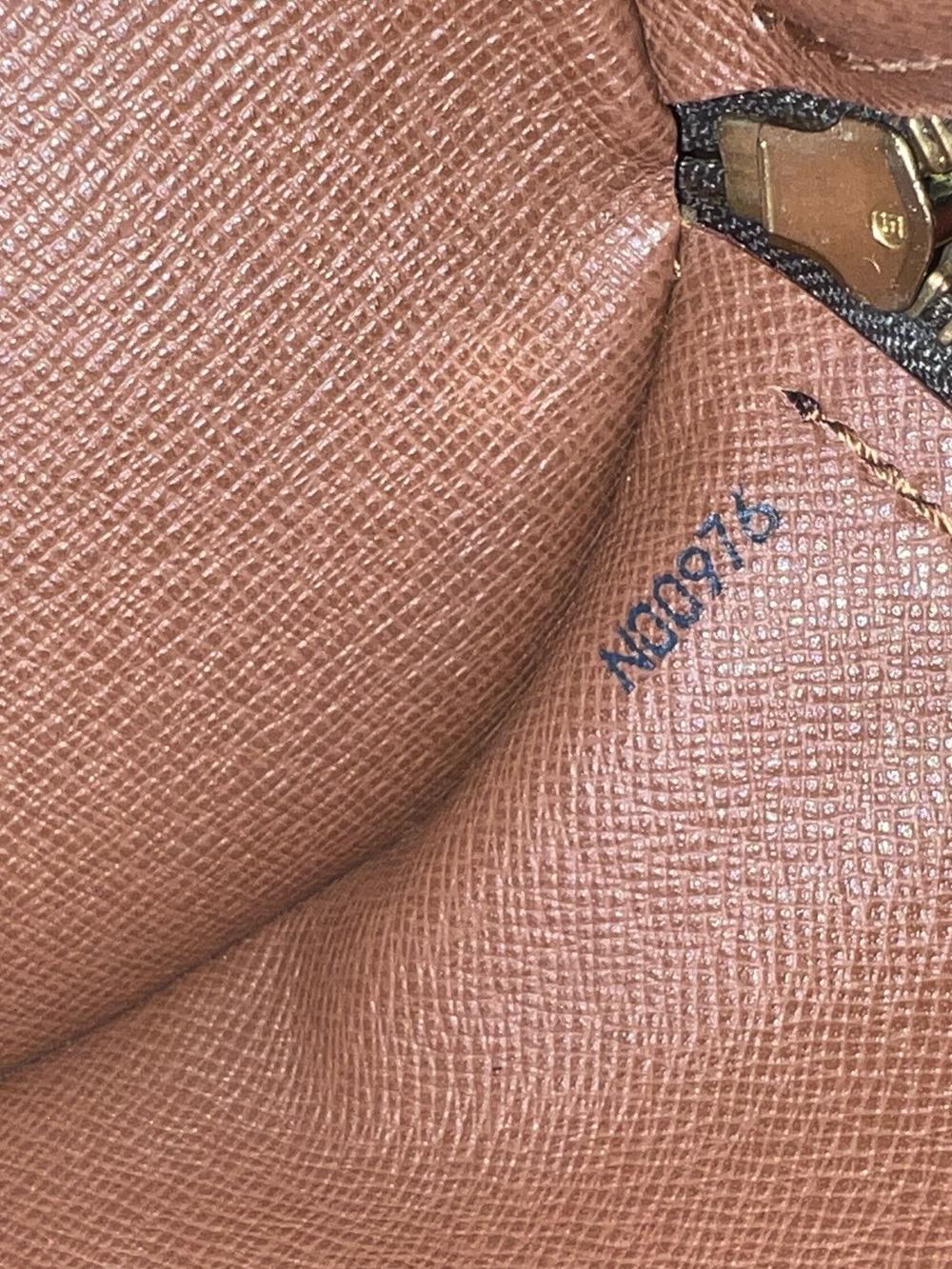 Louis Vuitton vintage Brown Monogram papillon 26 Bag - Picture 11 of 11